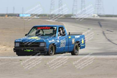 media/Sep-28-2024-24 Hours of Lemons (Sat) [[a8d5ec1683]]/1140am (Outside Grapevine)/
